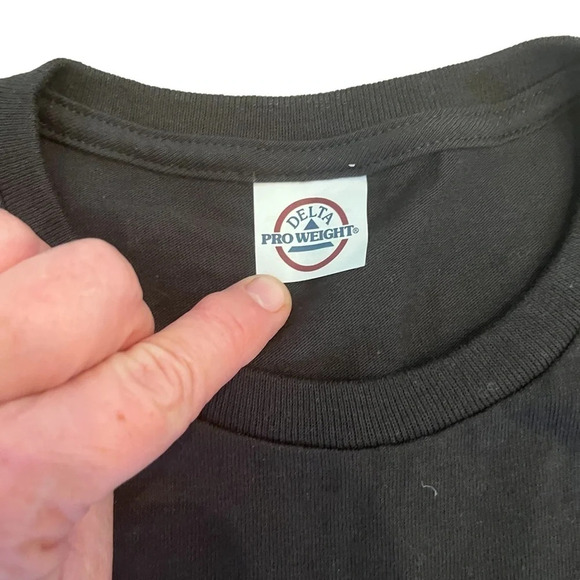 On a Dark Desert Highway Cool Wind in My Hair Witch T Shirt Large - Picture 3 of 6